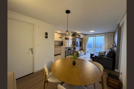 Apartamento à venda com 73m², 2 quartos e 2 vagas Apartamento à venda com 73m², 2 quartos e 2 vagasSala