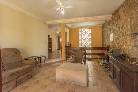 Casa à venda com 380m², 4 quartos e 4 vagasSala 3