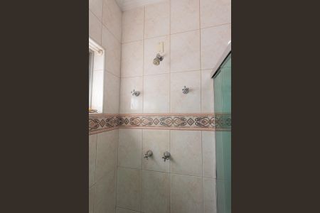 Casa à venda com 380m², 4 quartos e 4 vagasBanheiro Social