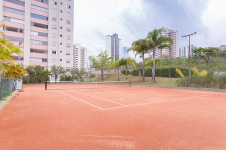 Apartamento à venda com 136m², 3 quartos e 3 vagas Apartamento à venda com 136m², 3 quartos e 3 vagasQuadra de tenis