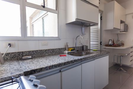 Apartamento à venda com 136m², 3 quartos e 3 vagas Apartamento à venda com 136m², 3 quartos e 3 vagasCozinha