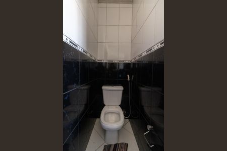 Casa à venda com 276m², 3 quartos e 2 vagasBanheiro