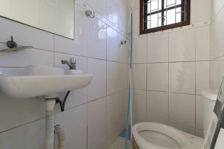 Casa à venda com 276m², 3 quartos e 2 vagasBanheiro de Serviço