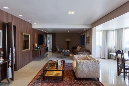 Apartamento à venda com 140m², 3 quartos e 3 vagas Apartamento à venda com 140m², 3 quartos e 3 vagasSala