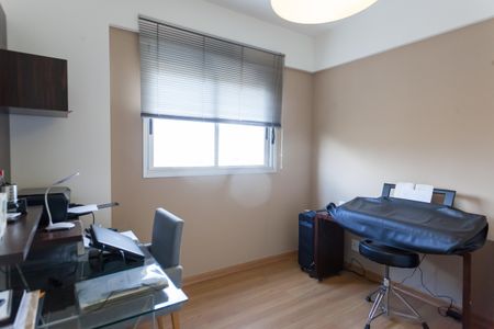 Apartamento à venda com 140m², 3 quartos e 3 vagas Apartamento à venda com 140m², 3 quartos e 3 vagasSuite 1