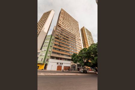 Apartamento à venda com 52m², 2 quartos e sem vaga Apartamento à venda com 52m², 2 quartos e sem vagaFachada