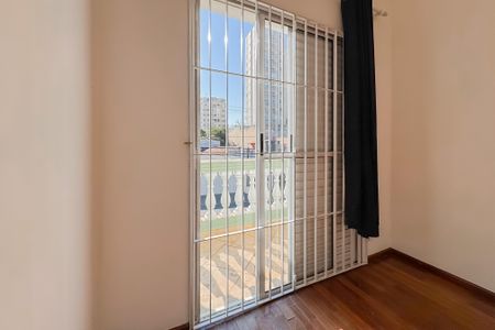 Casa à venda com 597m², 5 quartos e 8 vagasVaranda da Suíte 1