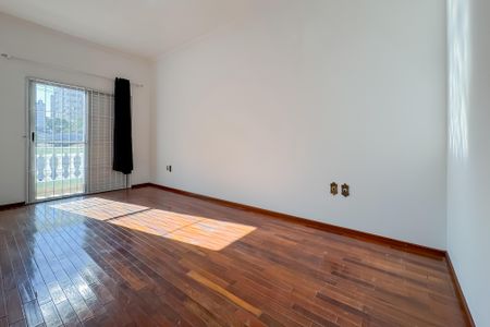 Casa à venda com 597m², 5 quartos e 8 vagasSuíte 1