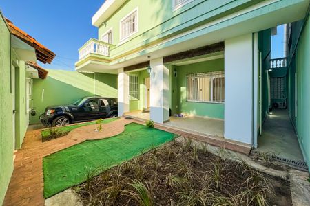 Casa à venda com 597m², 5 quartos e 8 vagasTerraço