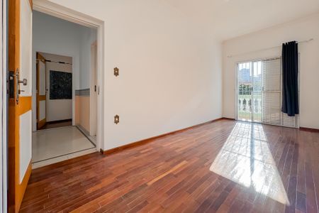 Casa à venda com 597m², 5 quartos e 8 vagasSuíte 1