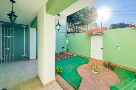 Casa à venda com 597m², 5 quartos e 8 vagasTerraço