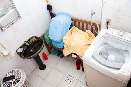 Casa à venda com 100m², 3 quartos e sem vaga Casa à venda com 100m², 3 quartos e sem vagaLavanderia