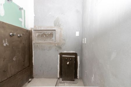 Apartamento à venda com 201m², 3 quartos e 3 vagas Apartamento à venda com 201m², 3 quartos e 3 vagasBanheiro Sra Suíte 1