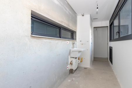 Apartamento à venda com 201m², 3 quartos e 3 vagas Apartamento à venda com 201m², 3 quartos e 3 vagasÁrea de Serviço