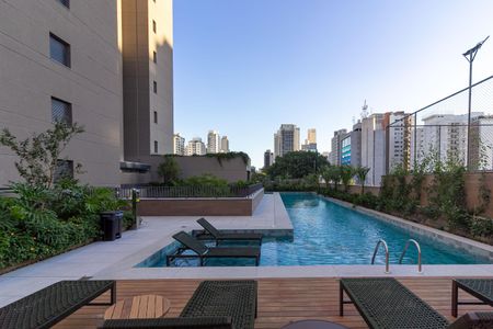 Apartamento à venda com 201m², 3 quartos e 3 vagas Apartamento à venda com 201m², 3 quartos e 3 vagasPiscina