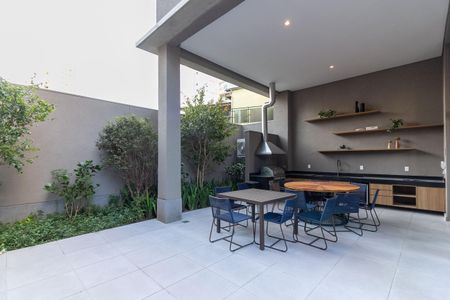 Apartamento à venda com 201m², 3 quartos e 3 vagas Apartamento à venda com 201m², 3 quartos e 3 vagasChurrasqueira