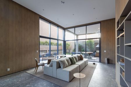 Apartamento à venda com 201m², 3 quartos e 3 vagas Apartamento à venda com 201m², 3 quartos e 3 vagasÁrea comum - Salão de festas