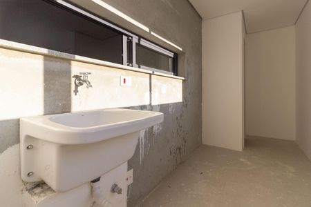 Apartamento à venda com 201m², 3 quartos e 3 vagas Apartamento à venda com 201m², 3 quartos e 3 vagasÁrea de Serviço