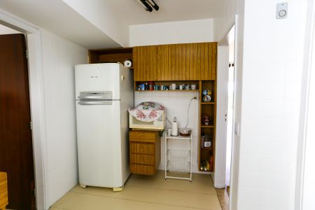 Apartamento à venda com 180m², 4 quartos e 3 vagas Apartamento à venda com 180m², 4 quartos e 3 vagasCozinha