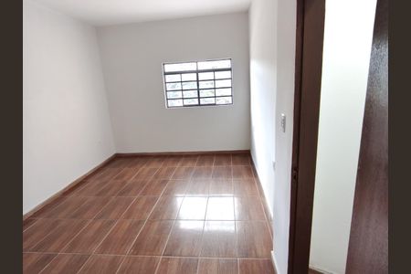 Casa para alugar com 100m², 1 quarto e 2 vagasSuíte