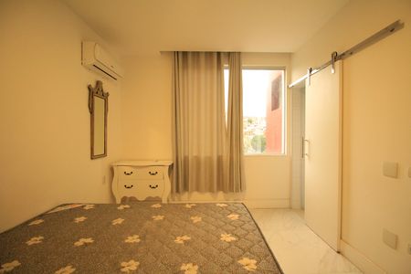 Apartamento para alugar com 140m², 3 quartos e 1 vaga Apartamento para alugar com 140m², 3 quartos e 1 vagaSuíte