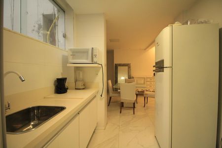 Apartamento para alugar com 140m², 3 quartos e 1 vaga Apartamento para alugar com 140m², 3 quartos e 1 vagaCozinha e Área de Serviço