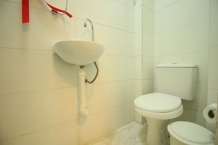 Apartamento para alugar com 140m², 3 quartos e 1 vaga Apartamento para alugar com 140m², 3 quartos e 1 vagaBanheiro de Serviço