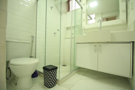 Apartamento para alugar com 140m², 3 quartos e 1 vaga Apartamento para alugar com 140m², 3 quartos e 1 vagaBanheiro Suíte