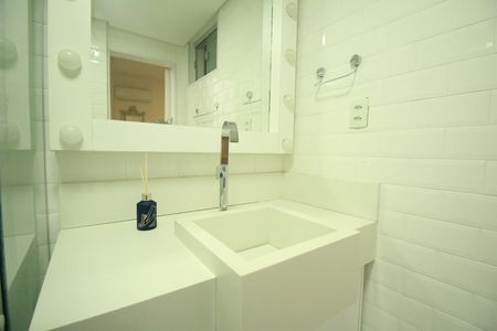 Apartamento para alugar com 140m², 3 quartos e 1 vaga Apartamento para alugar com 140m², 3 quartos e 1 vagaBanheiro Suíte
