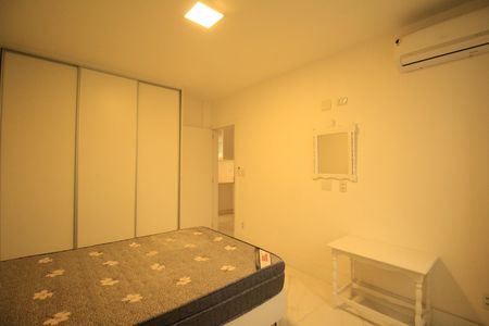 Apartamento para alugar com 140m², 3 quartos e 1 vaga Apartamento para alugar com 140m², 3 quartos e 1 vagaSuíte