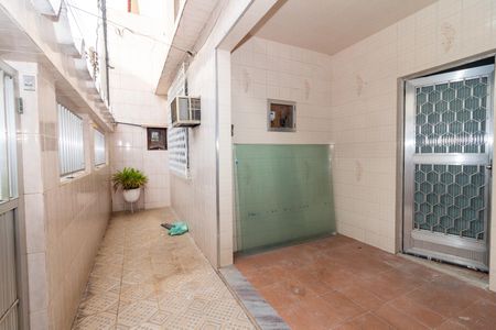Casa de condomínio para alugar com 85m², 2 quartos e 1 vagaVaranda