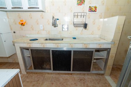 Casa de condomínio para alugar com 85m², 2 quartos e 1 vagaDetalhe da cozinha