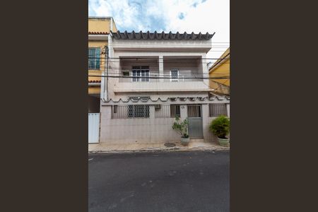 Casa de condomínio para alugar com 85m², 2 quartos e 1 vagaFachada