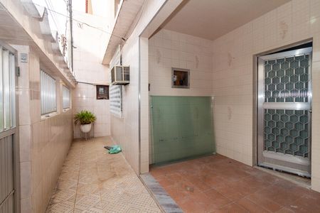Casa de condomínio para alugar com 85m², 2 quartos e 1 vagaVaranda