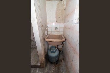 Casa de condomínio para alugar com 85m², 2 quartos e 1 vagaDetalhe da area de serviço