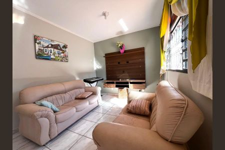 Casa à venda com 217m², 4 quartos e 4 vagas Casa à venda com 217m², 4 quartos e 4 vagasSala