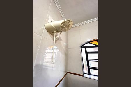 Casa à venda com 217m², 4 quartos e 4 vagas Casa à venda com 217m², 4 quartos e 4 vagasBanheiro