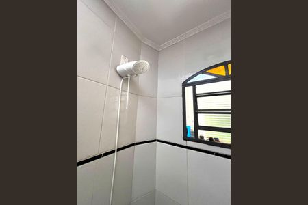 Casa à venda com 217m², 4 quartos e 4 vagas Casa à venda com 217m², 4 quartos e 4 vagasBanheiro