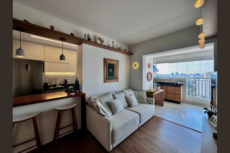 Apartamento à venda com 75m², 2 quartos e 1 vaga Apartamento à venda com 75m², 2 quartos e 1 vagaSala