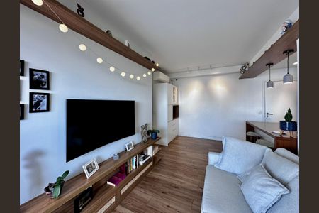 Apartamento à venda com 75m², 2 quartos e 1 vaga Apartamento à venda com 75m², 2 quartos e 1 vagaSala