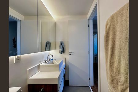 Apartamento à venda com 75m², 2 quartos e 1 vaga Apartamento à venda com 75m², 2 quartos e 1 vagaBanheiro Suíte