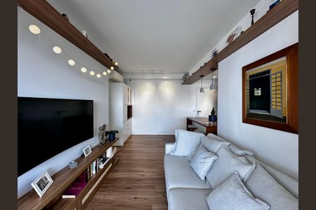 Apartamento à venda com 75m², 2 quartos e 1 vaga Apartamento à venda com 75m², 2 quartos e 1 vagaSala