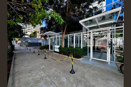 Apartamento à venda com 75m², 2 quartos e 1 vaga Apartamento à venda com 75m², 2 quartos e 1 vagaFachada