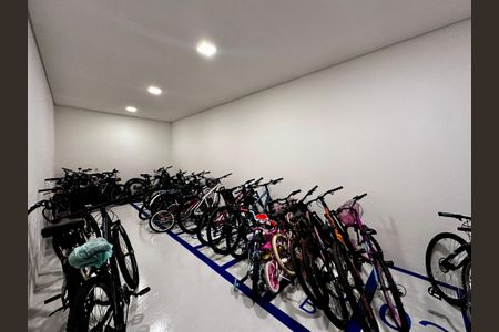 Apartamento à venda com 75m², 2 quartos e 1 vaga Apartamento à venda com 75m², 2 quartos e 1 vagaBicicletário