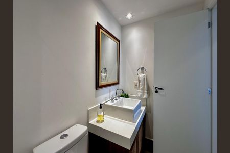 Apartamento à venda com 75m², 2 quartos e 1 vaga Apartamento à venda com 75m², 2 quartos e 1 vagaBanheiro Social