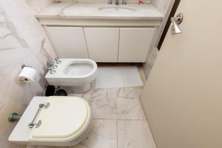 Apartamento à venda com 400m², 4 quartos e 4 vagasBanheiro da Suíte 4