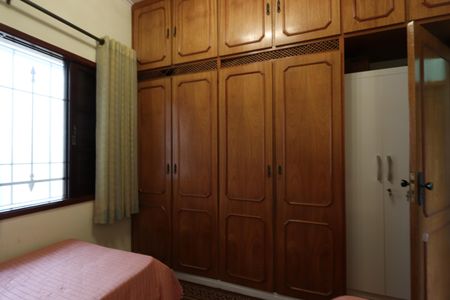 Casa à venda com 320m², 4 quartos e 7 vagasQuarto 2