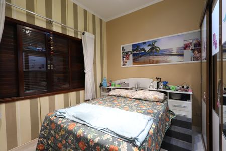 Casa à venda com 320m², 4 quartos e 7 vagasQuarto 3