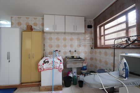 Casa à venda com 320m², 4 quartos e 7 vagasÁrea de Serviço