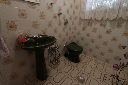 Casa à venda com 320m², 4 quartos e 7 vagasLavabo